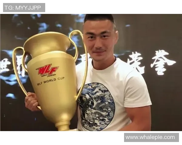 昆仑决14精彩对决杨茁与白万性斗智斗勇展现搏击魅力 昆仑决14精彩对决杨茁与白万性斗智斗勇展现搏击魅力