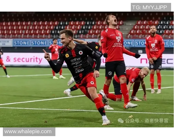 登博思与阿尔梅勒精彩对决全程直播解说与赛后分析尽在此处