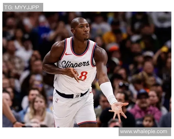 快船107-126雷霆 球员点评:3人优异,2人及格,4人崩盘 快船107-126雷霆 球员点评:3人优异,2人及格,4人崩盘